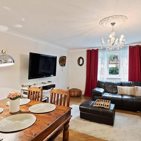 Beautiful And Cosy 2 Bedroom Flat London Eksteriør billede