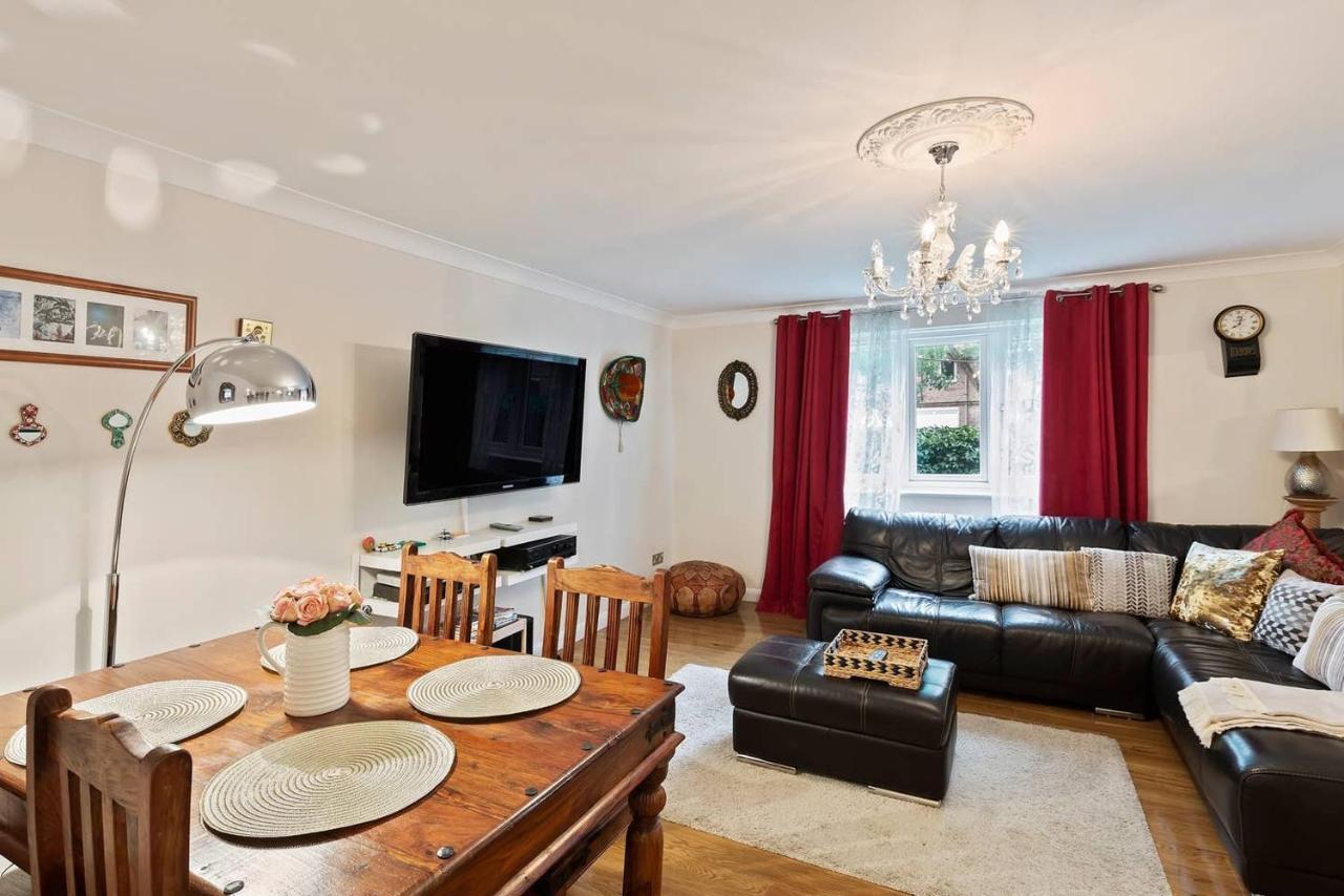 Beautiful And Cosy 2 Bedroom Flat London Eksteriør billede