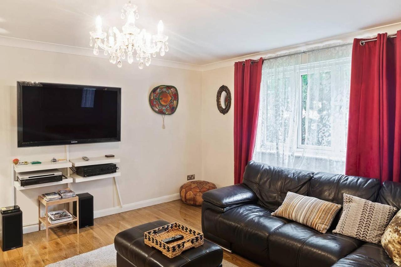 Beautiful And Cosy 2 Bedroom Flat London Eksteriør billede