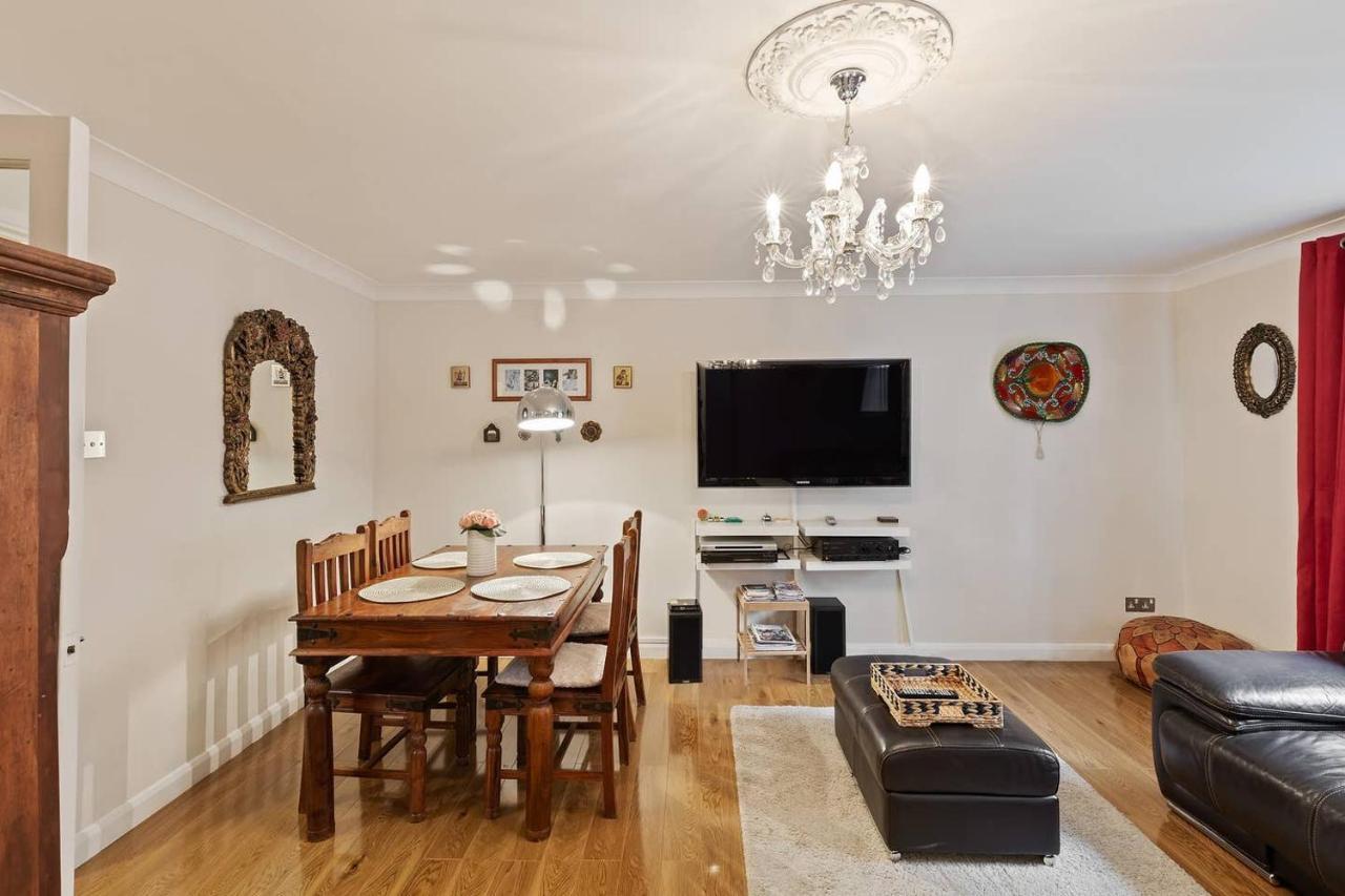 Beautiful And Cosy 2 Bedroom Flat London Eksteriør billede