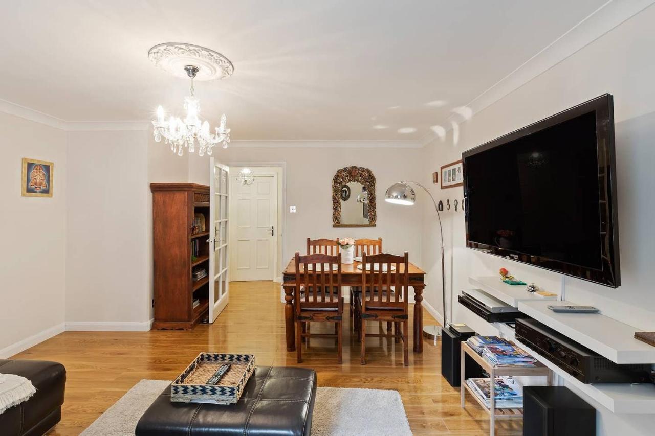 Beautiful And Cosy 2 Bedroom Flat London Eksteriør billede