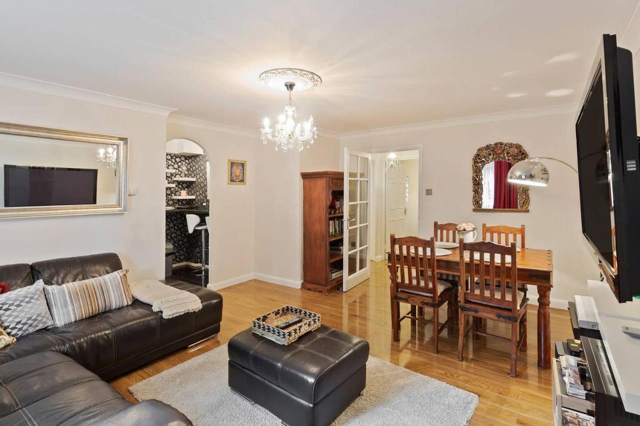 Beautiful And Cosy 2 Bedroom Flat London Eksteriør billede