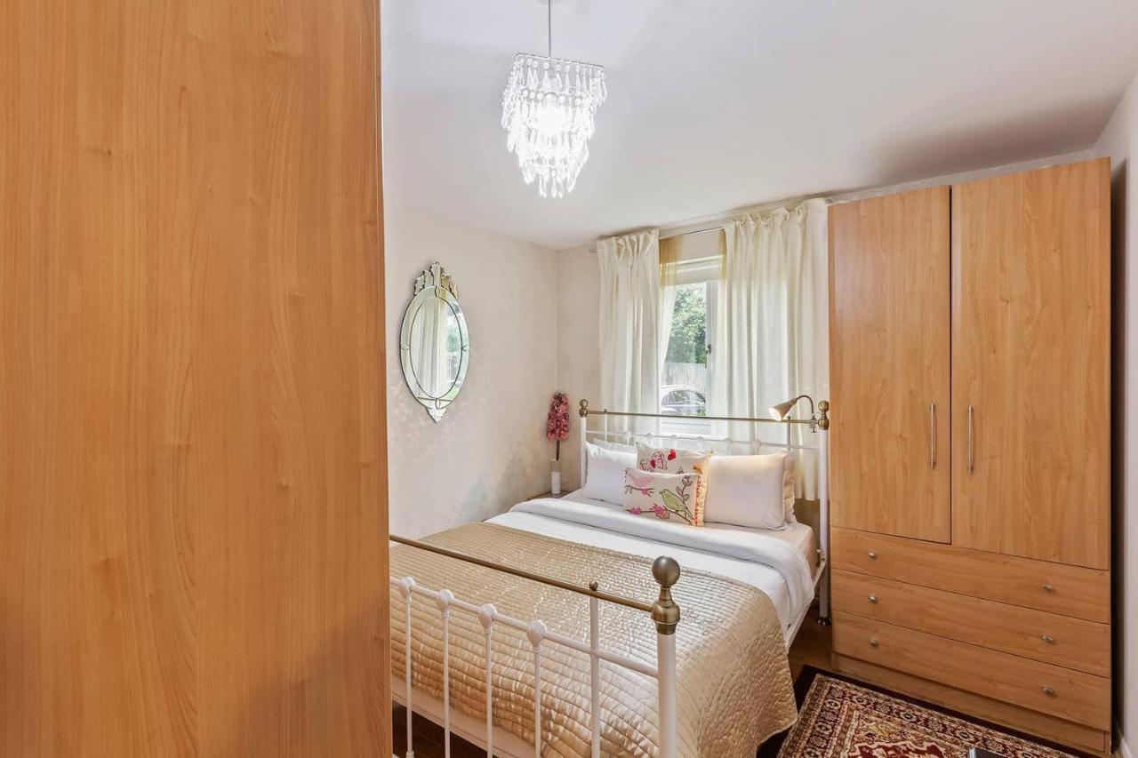 Beautiful And Cosy 2 Bedroom Flat London Eksteriør billede