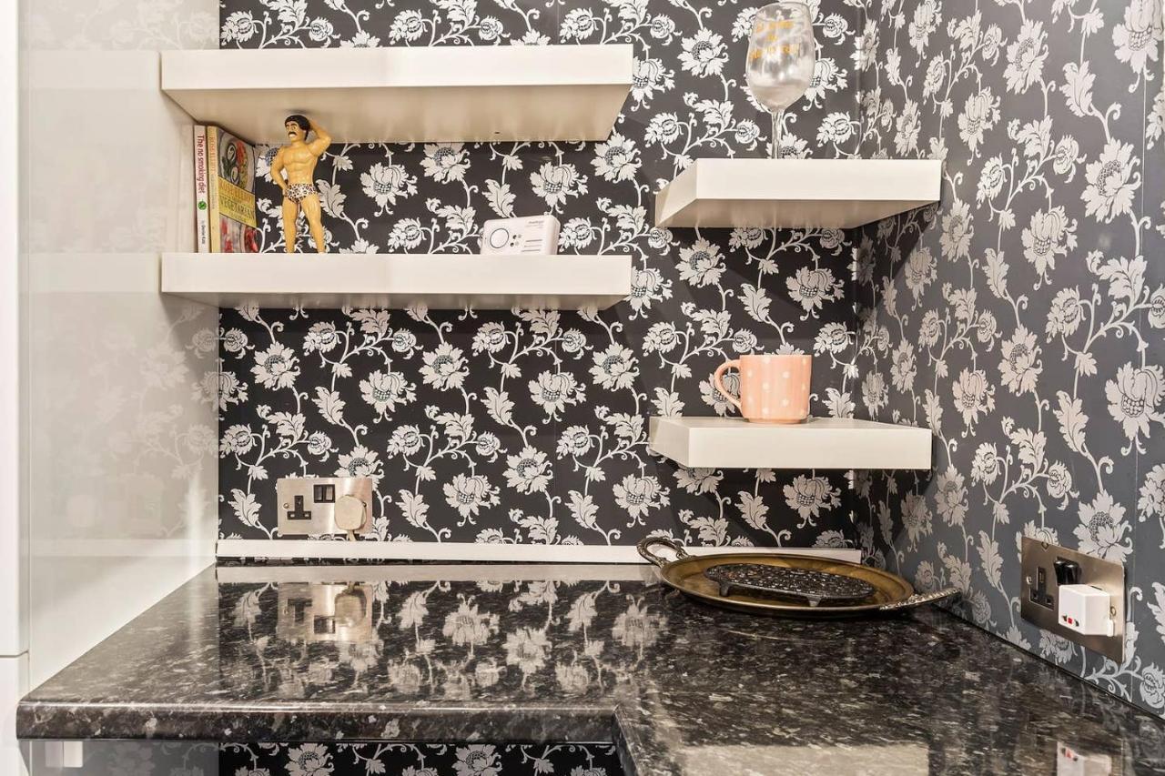 Beautiful And Cosy 2 Bedroom Flat London Eksteriør billede